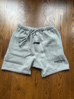 Essentials Dark Oatmeal shorts
